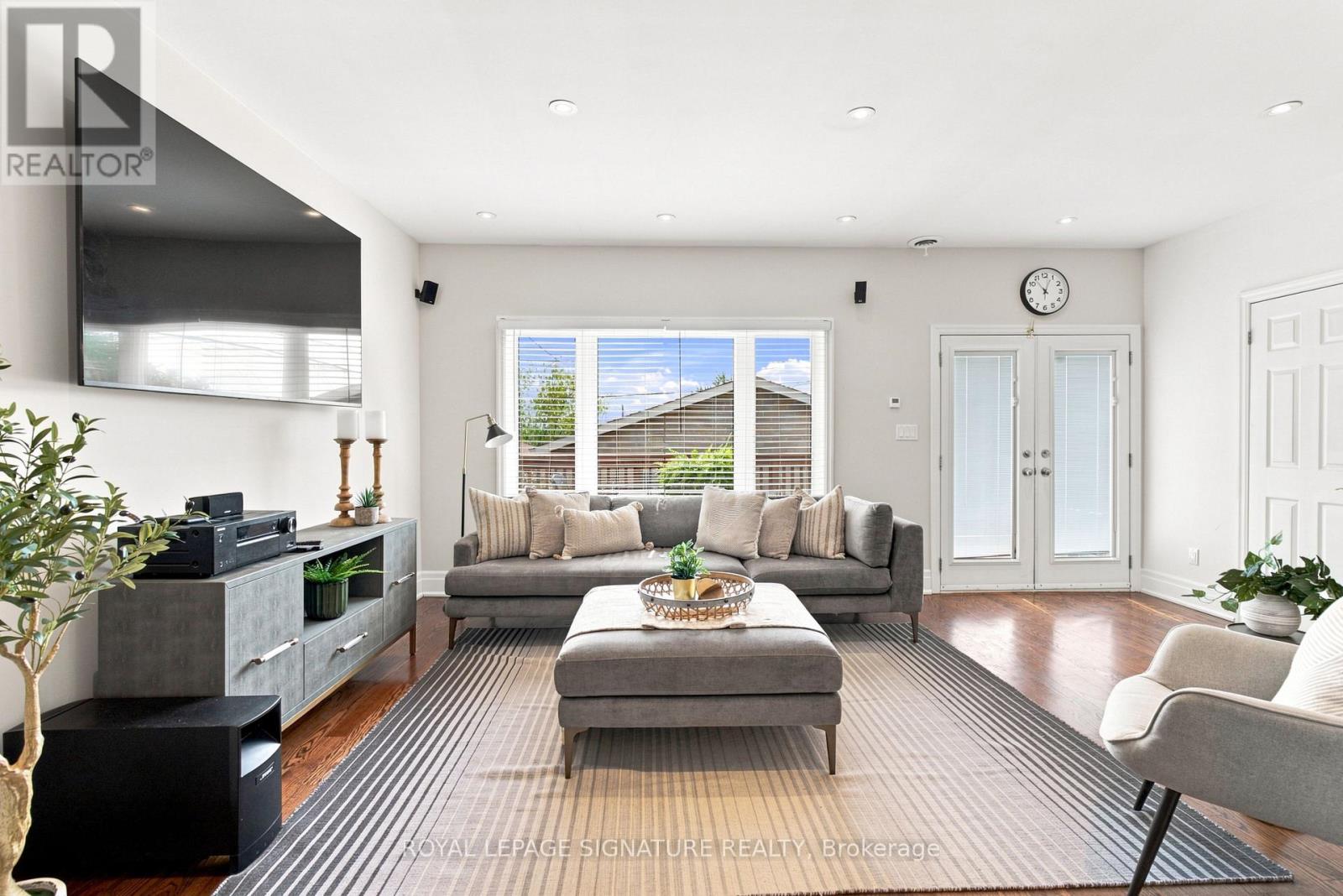 35 REGAL ROAD - 13