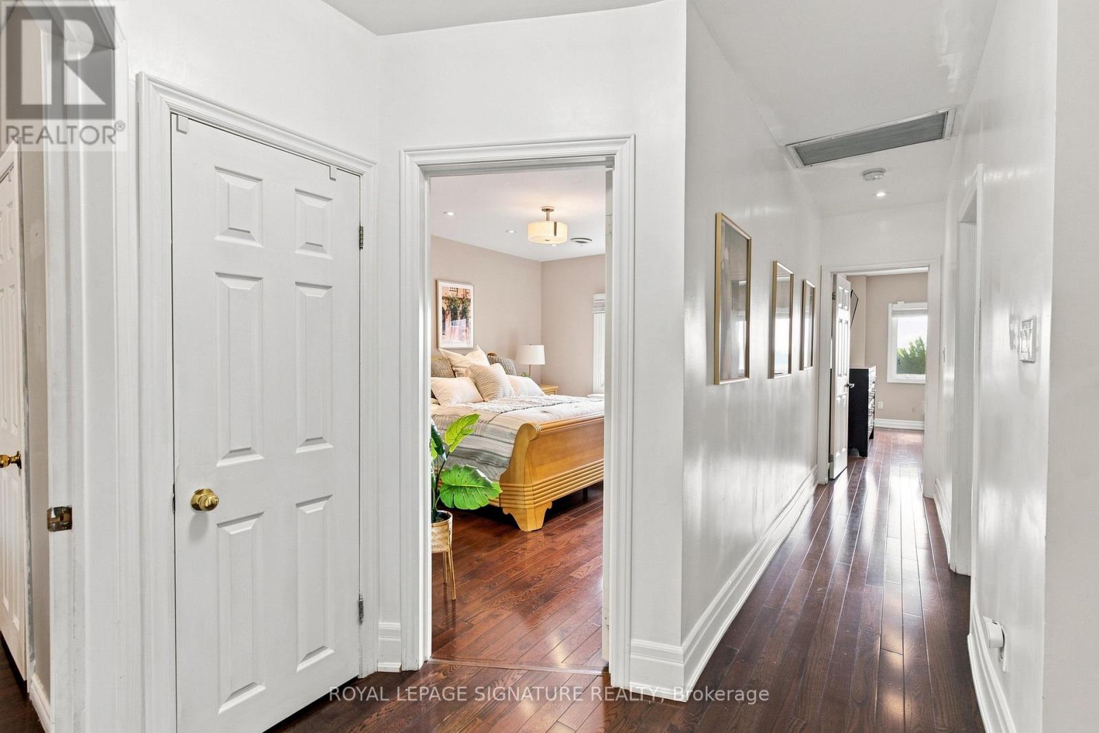 35 REGAL ROAD - 15