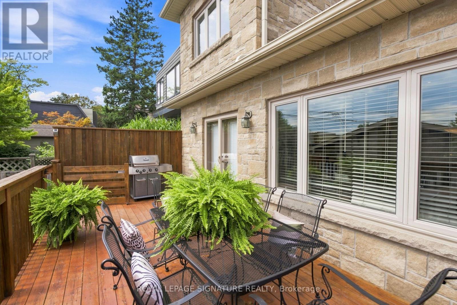 35 REGAL ROAD - Image 26
