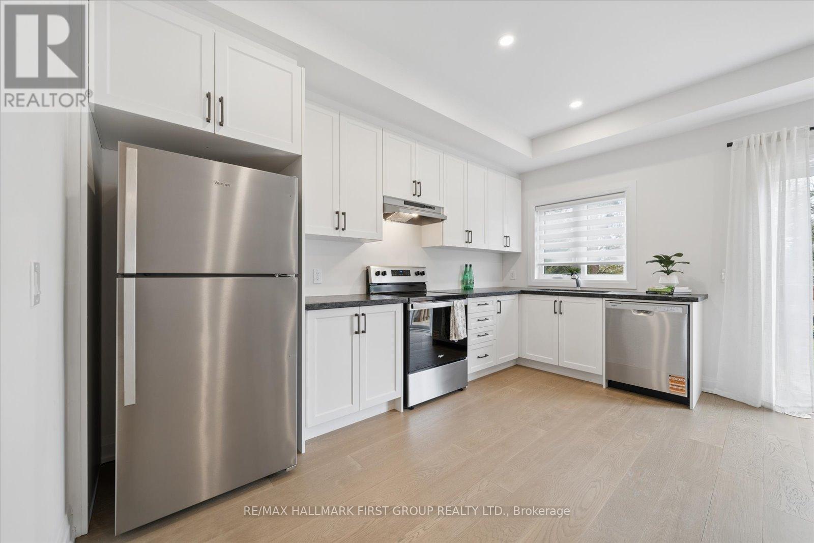 67 MARRET LANE, Clarington (Newcastle) — photo 5