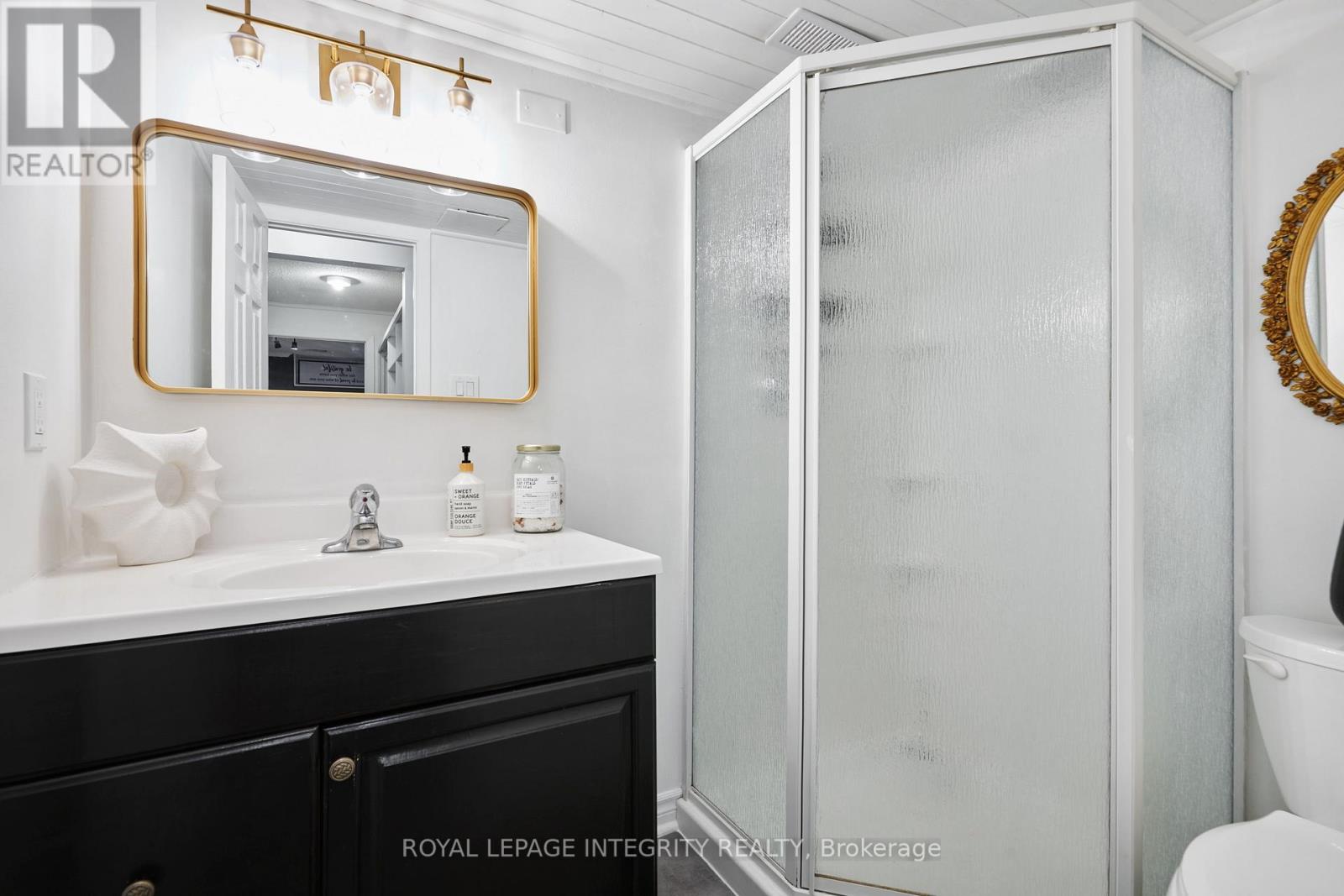 209 SHERWAY DRIVE - Image 39