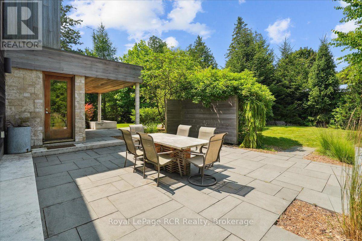 20 EVERETT ROAD - 13