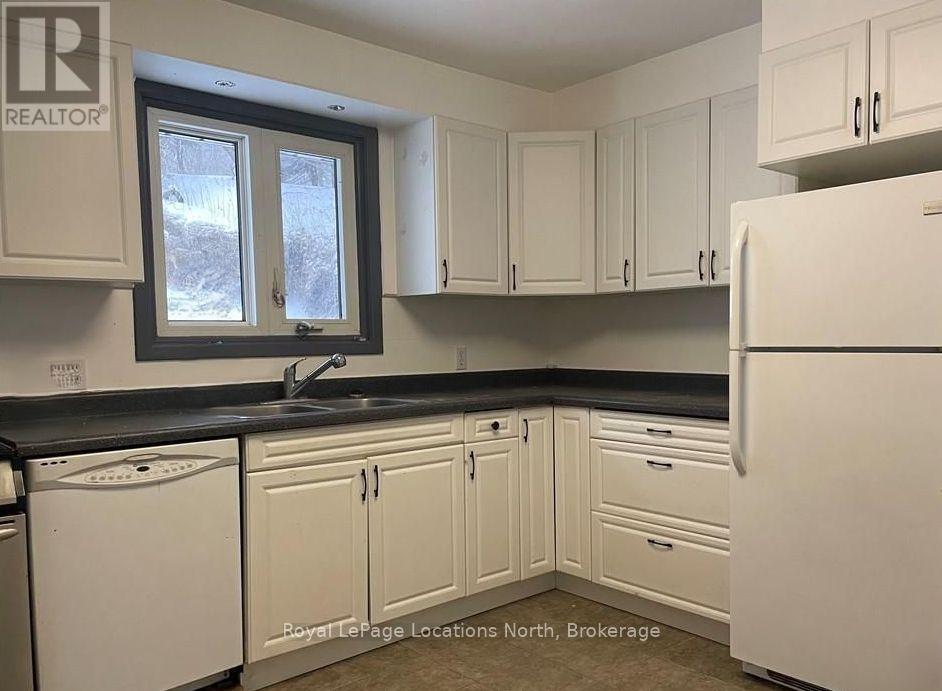 143 RYERSON CRESCENT - 11