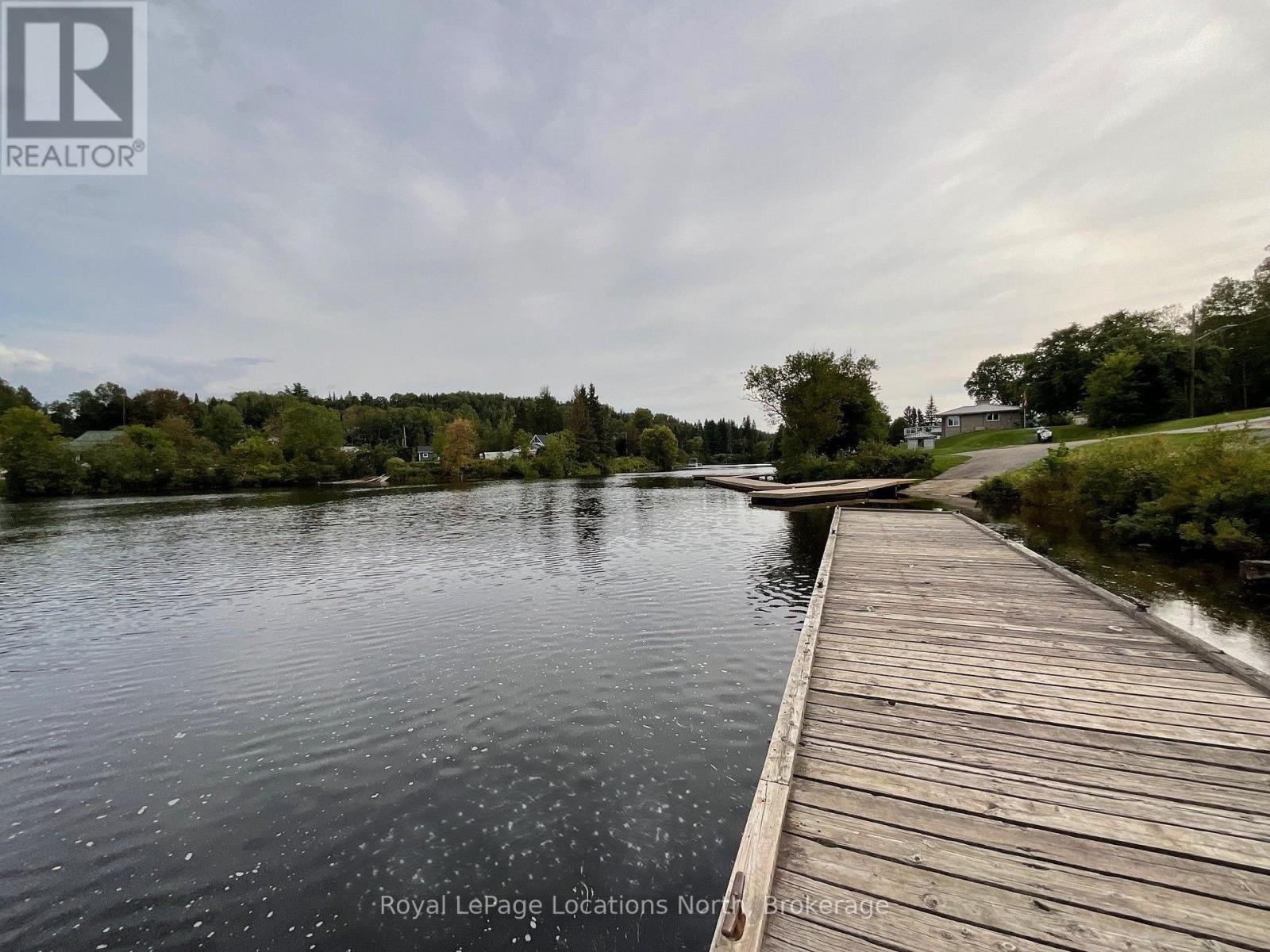 143 RYERSON CRESCENT - 16