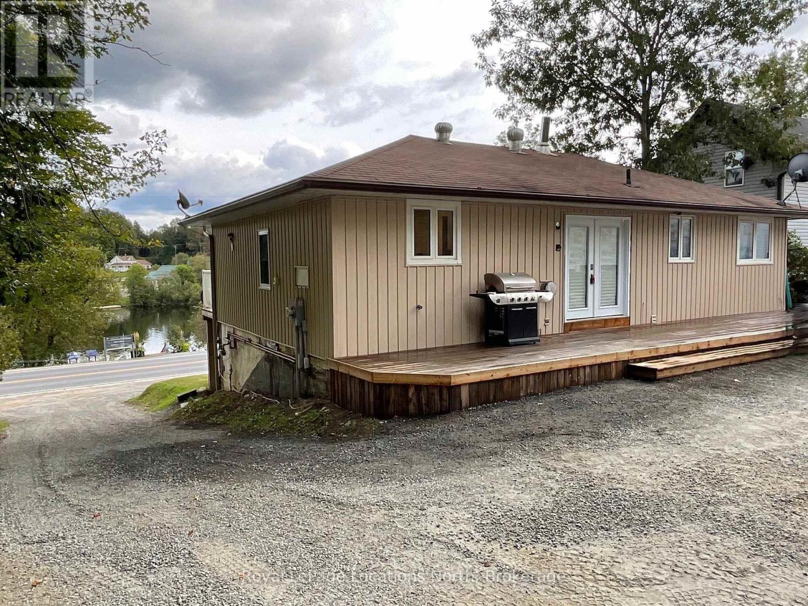 143 RYERSON CRESCENT - 7
