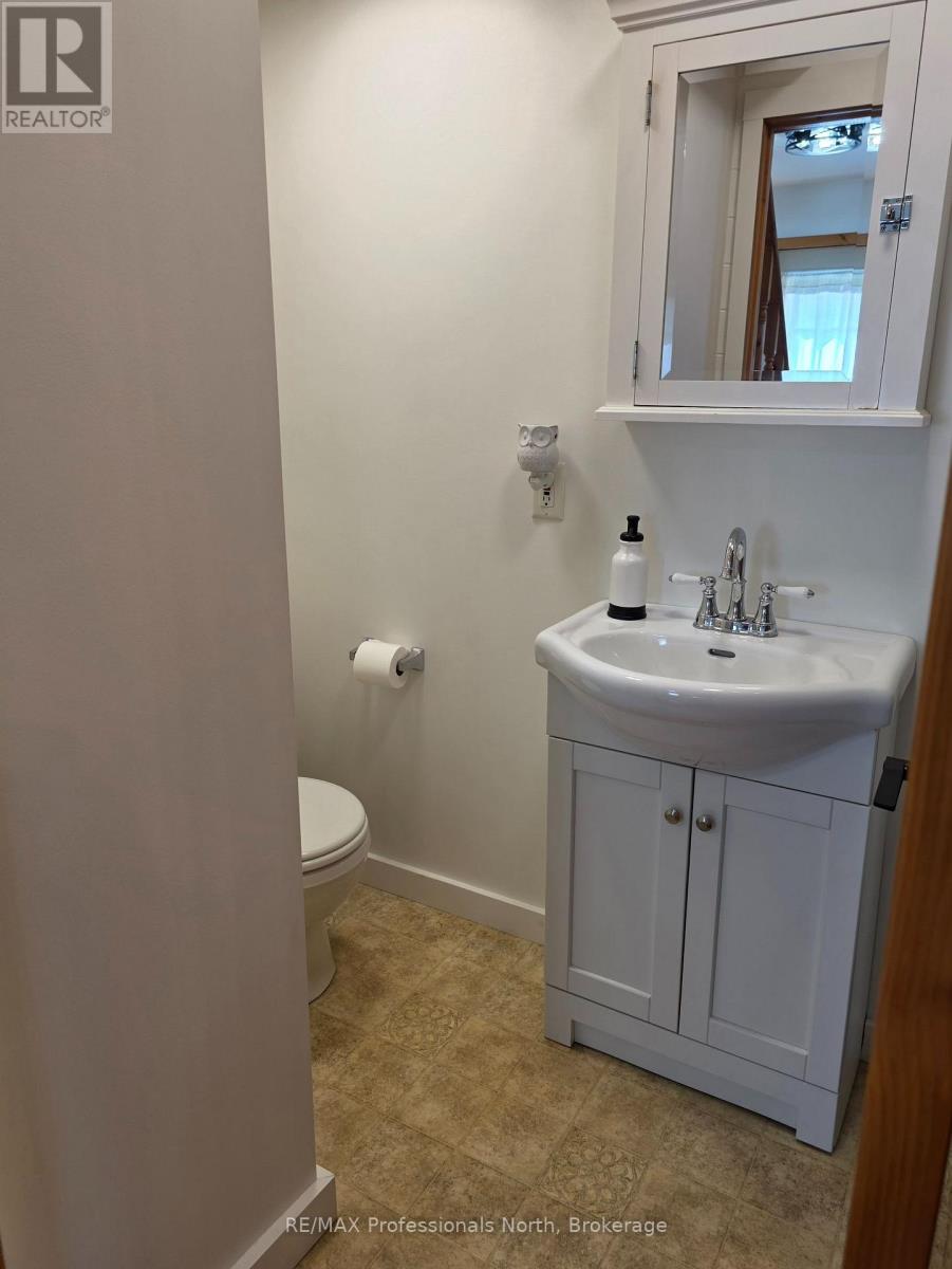 2148 STISTED ROAD S - 17