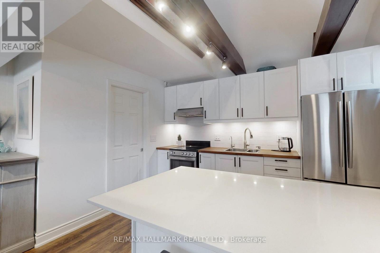 64 POWELL STREET - Image 35
