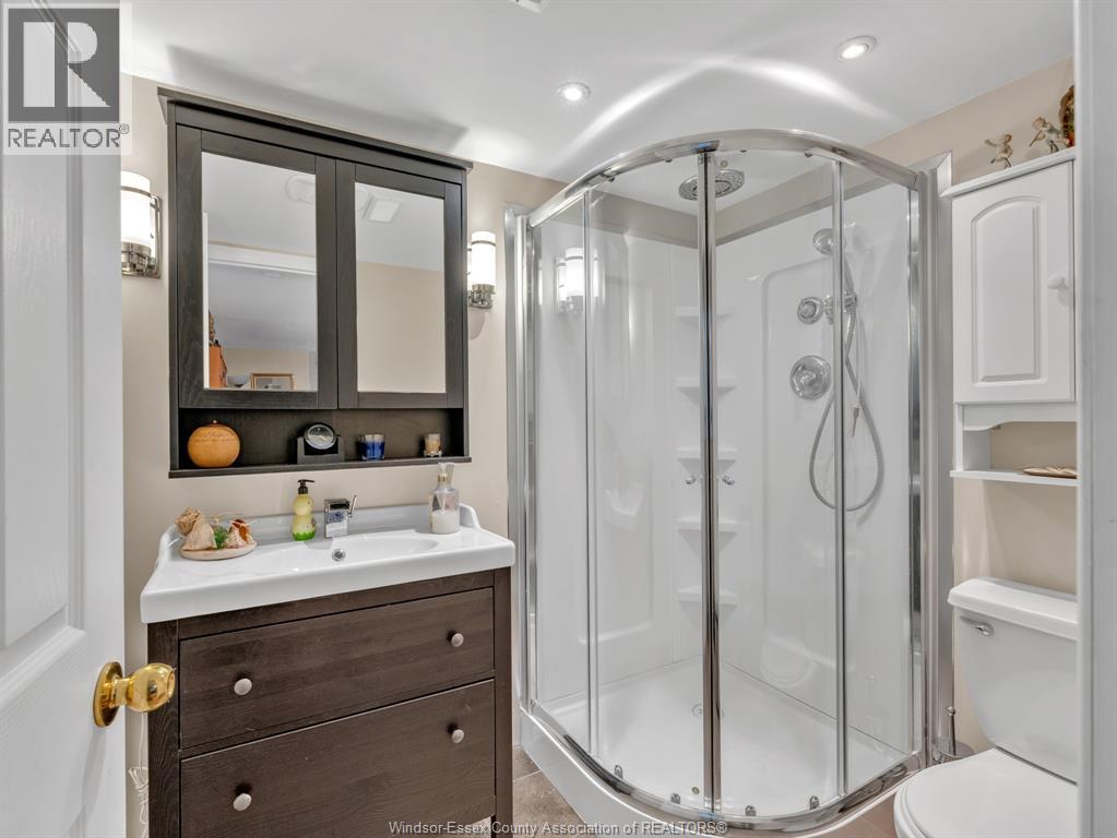 9975 HOLLY CRESCENT - Image 26