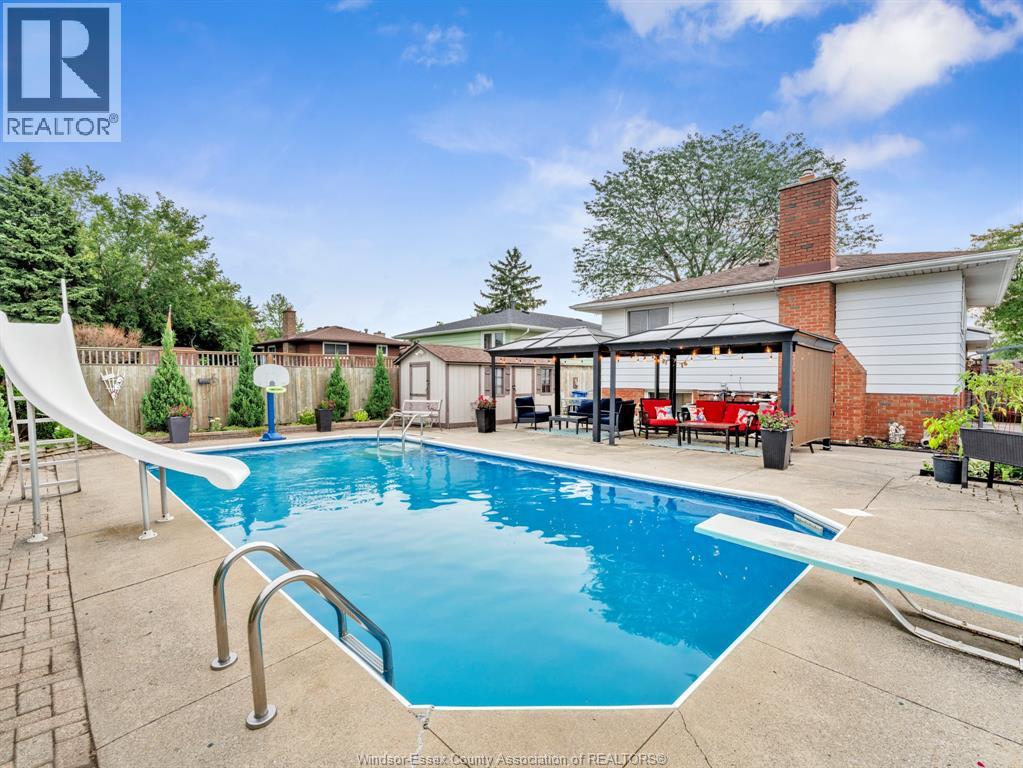 9975 HOLLY CRESCENT - Image 38