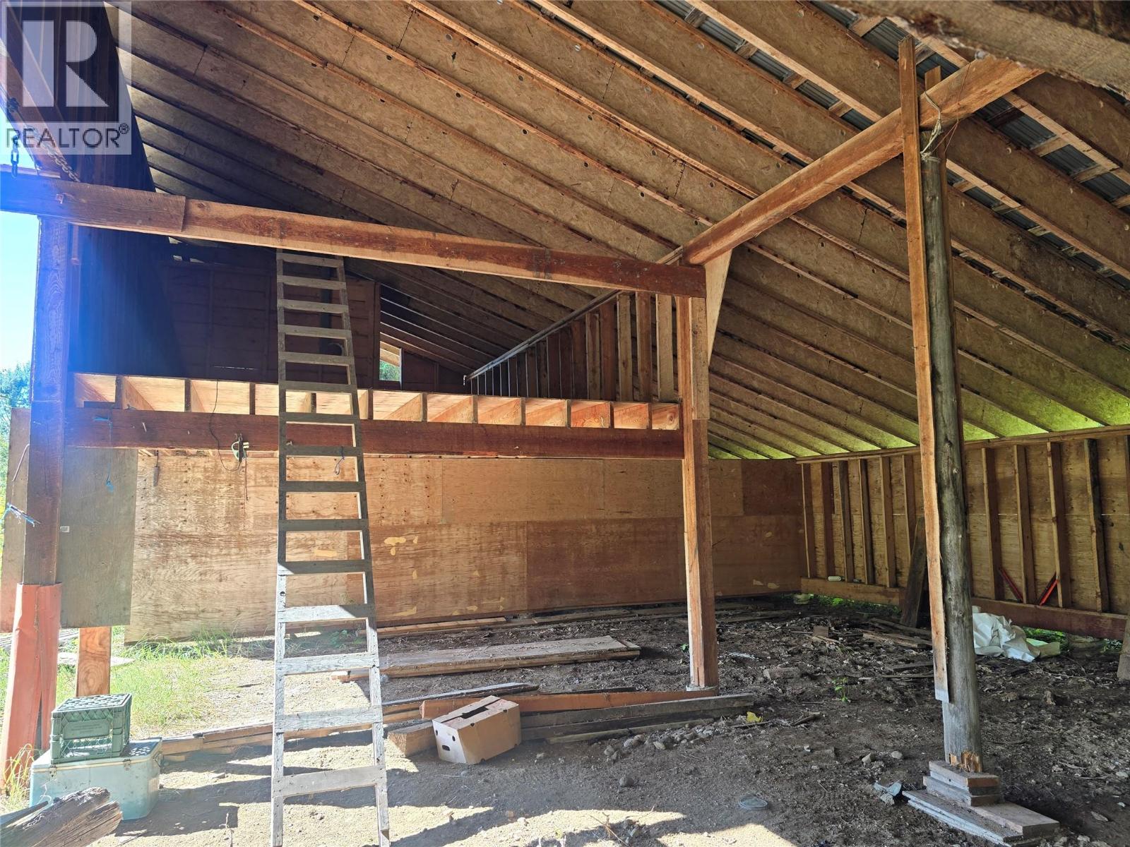 5353 Clearwater Valley Road - 11