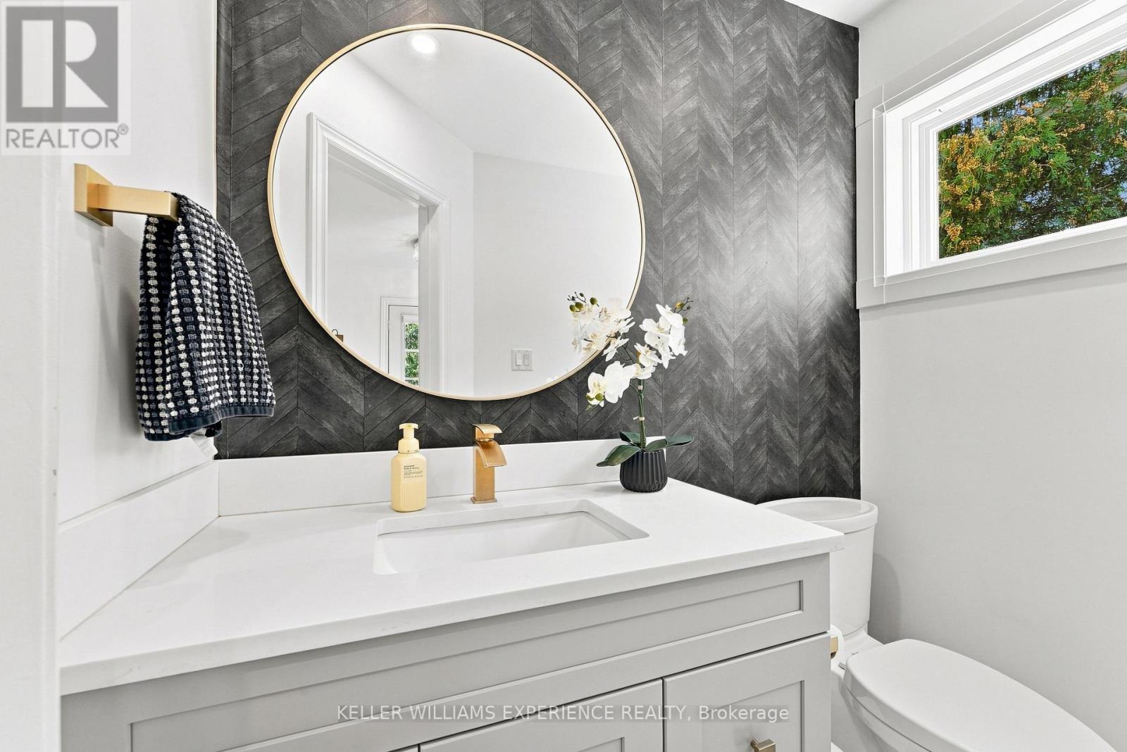 329 ESTHER DRIVE, Barrie (Painswick South) — photo 5
