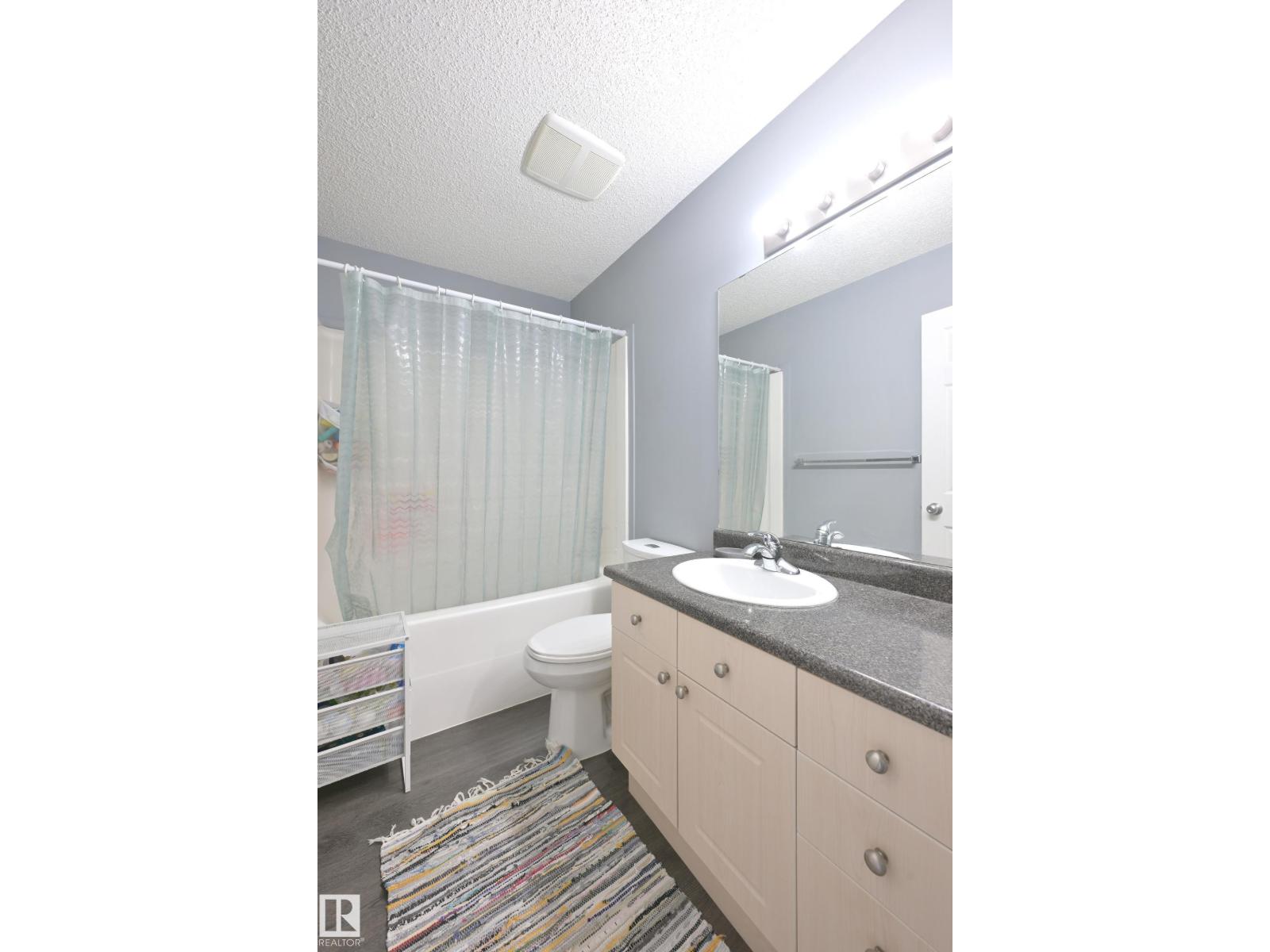 8127 7 AV SW - 18