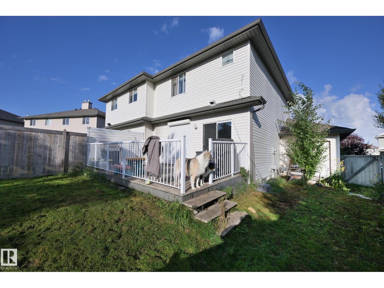 8127 7 AV SW - 38