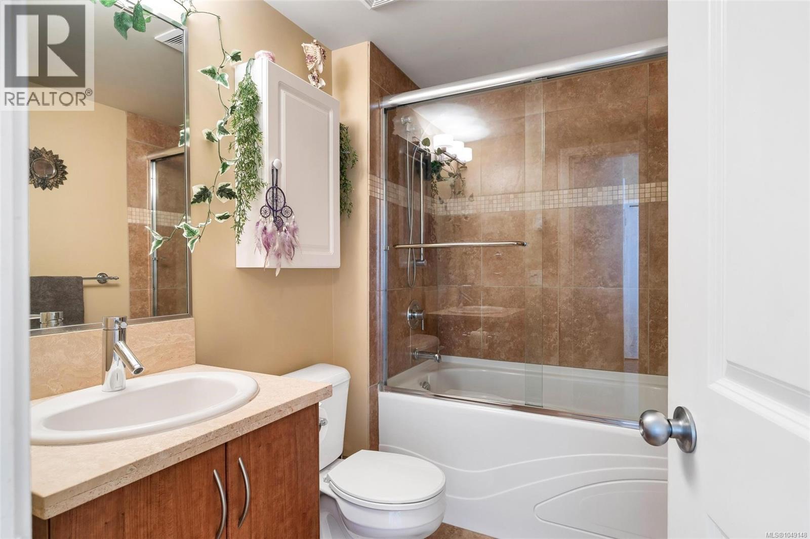 302 608 Fairway Ave, Langford