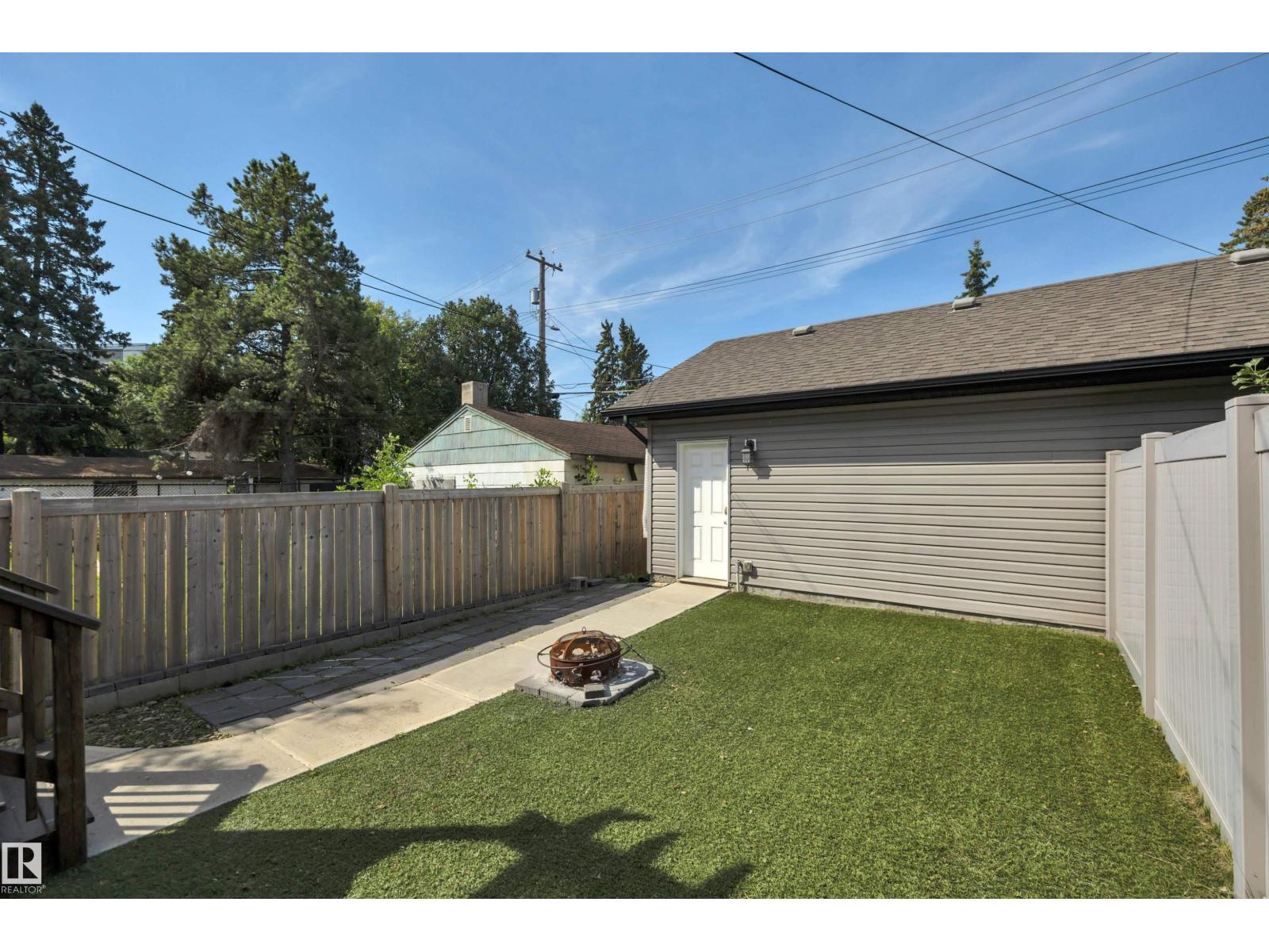 11234 105 ST NW - Image 37