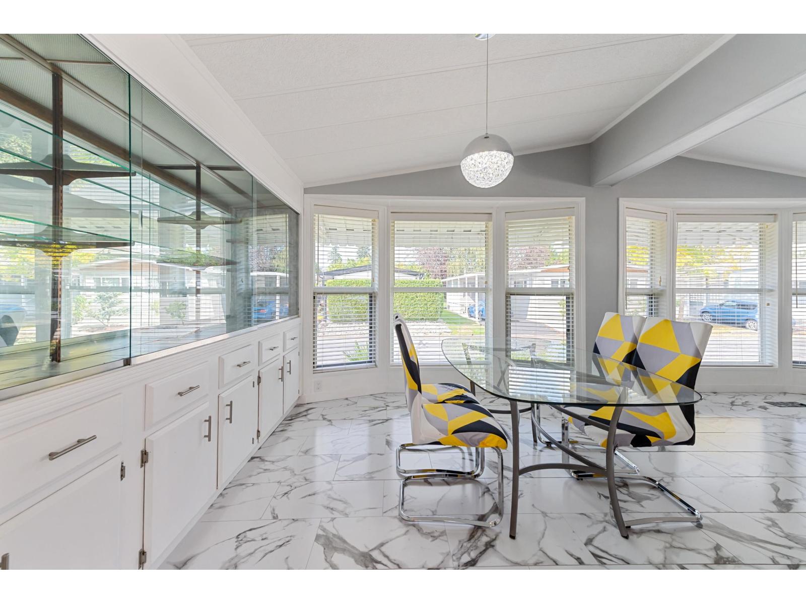 89 2303 CRANLEY DRIVE, Surrey