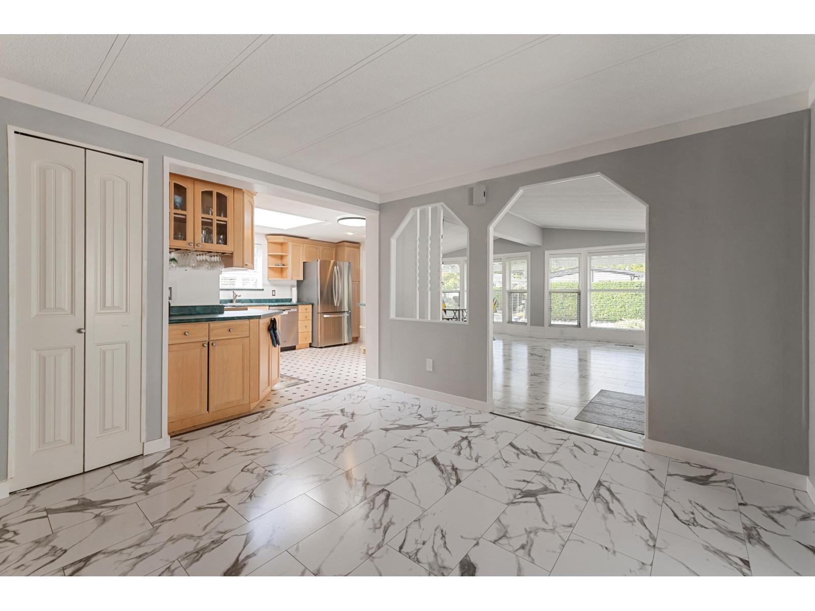89 2303 CRANLEY DRIVE, Surrey
