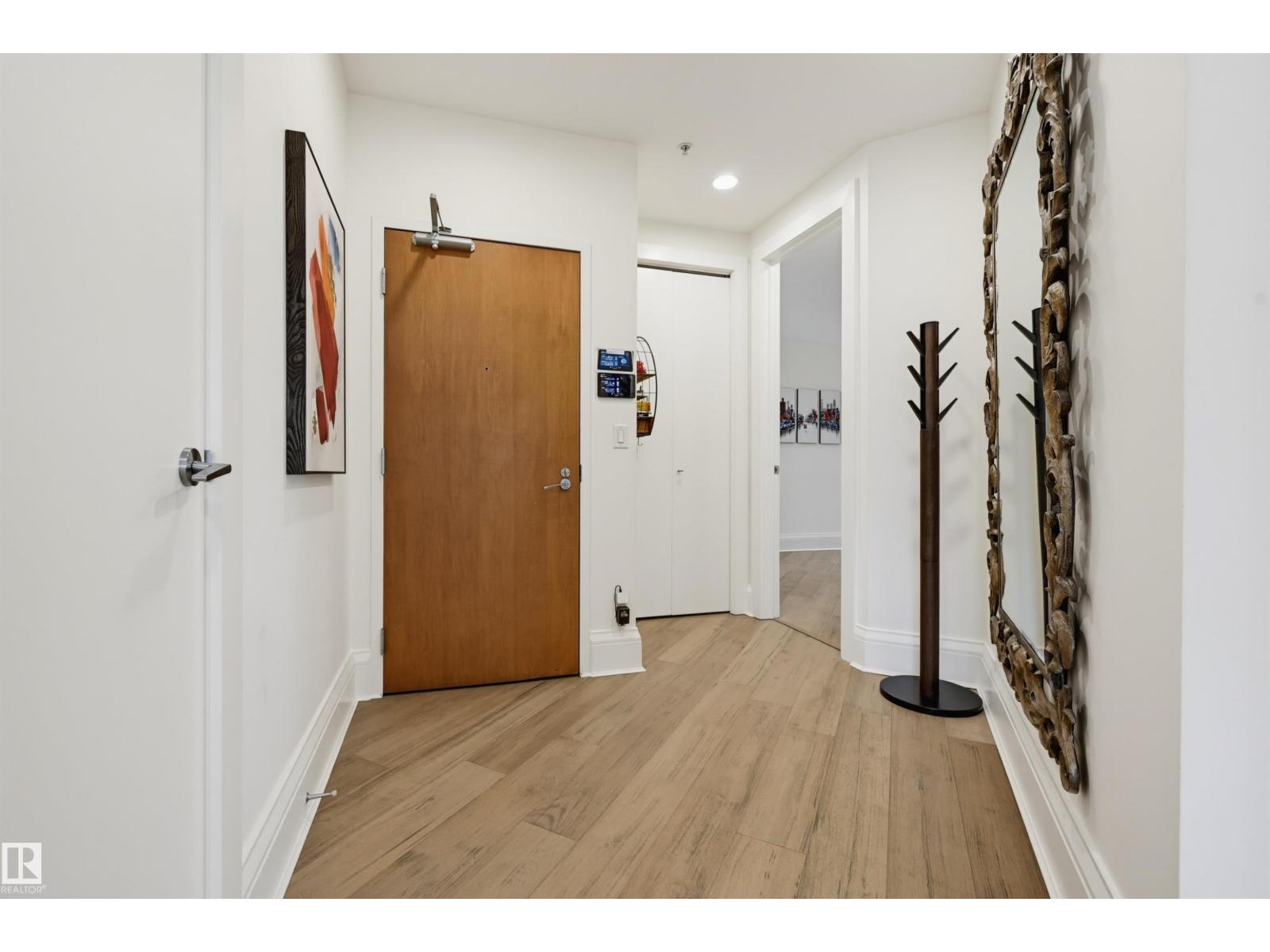 #2801 10136 104 ST NW - 20