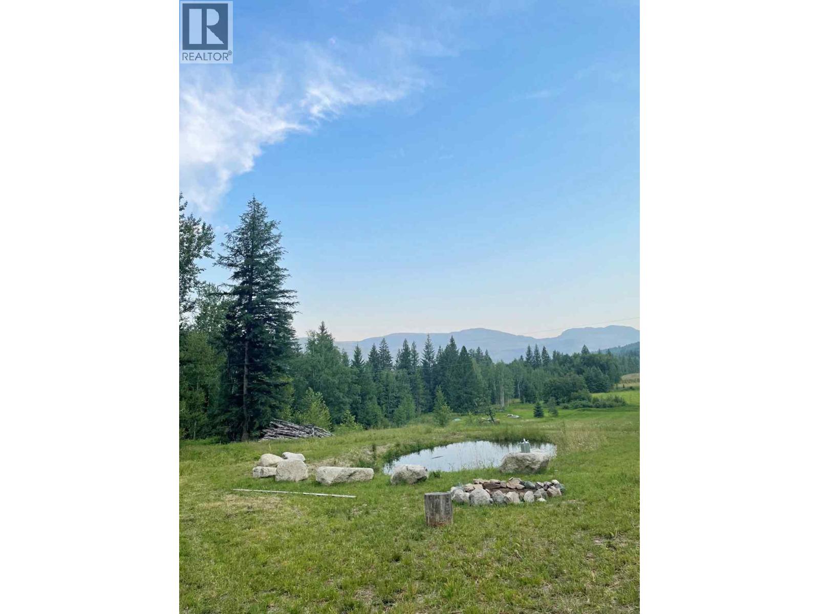 3360 Yellowhead Highway, Clearwater