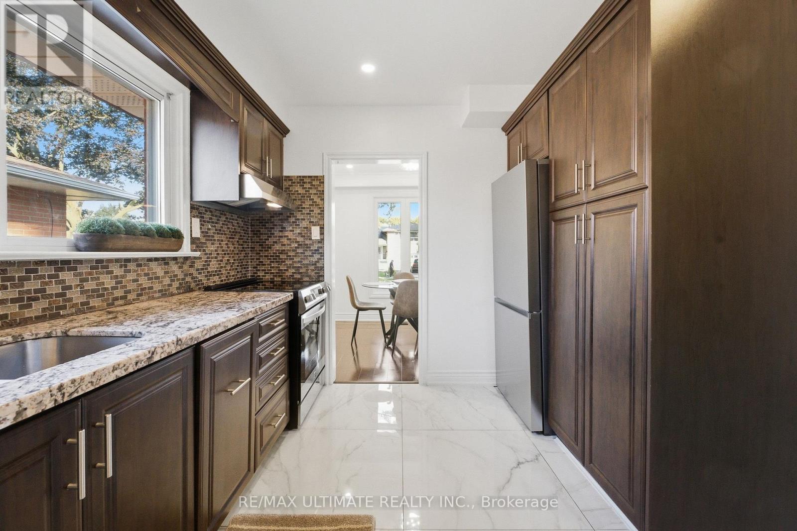 130 THISTLE DOWN BOULEVARD - 12