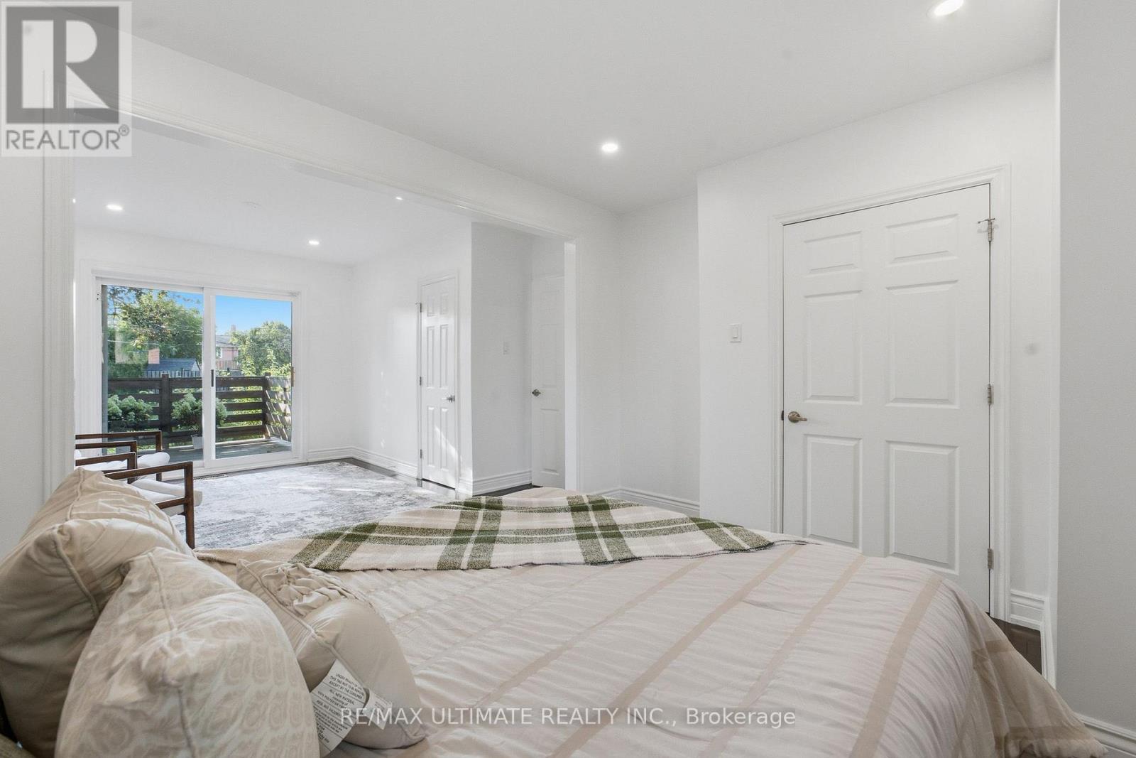 130 THISTLE DOWN BOULEVARD - 17