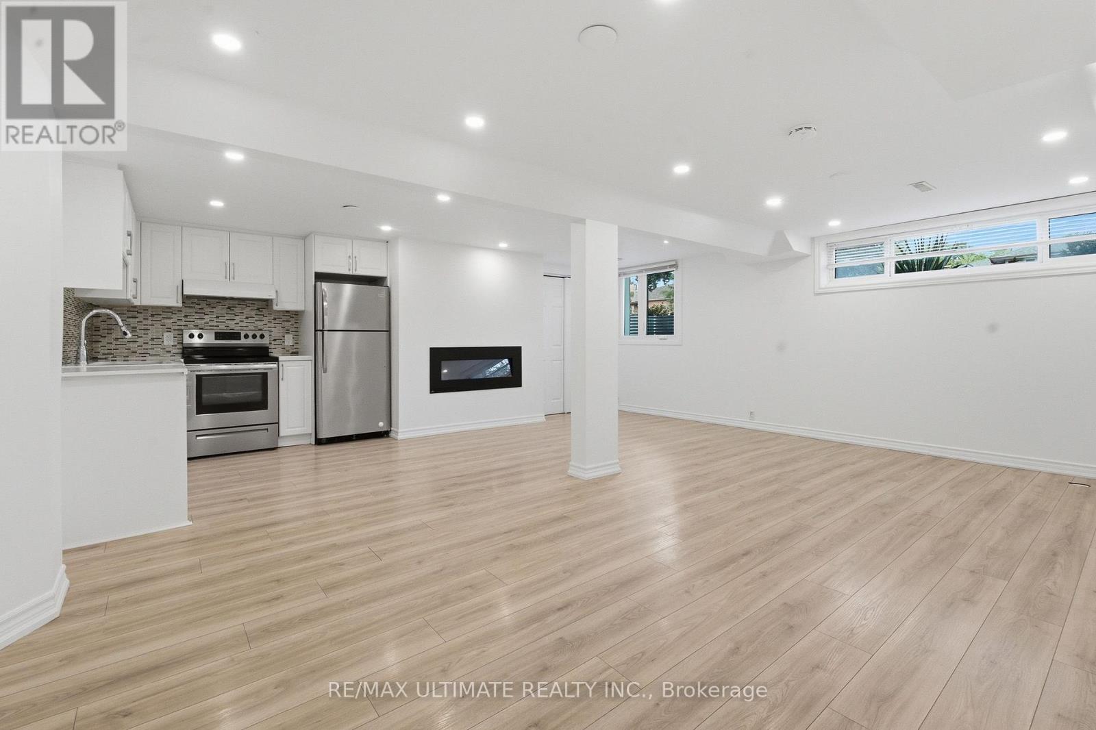 130 THISTLE DOWN BOULEVARD - 26