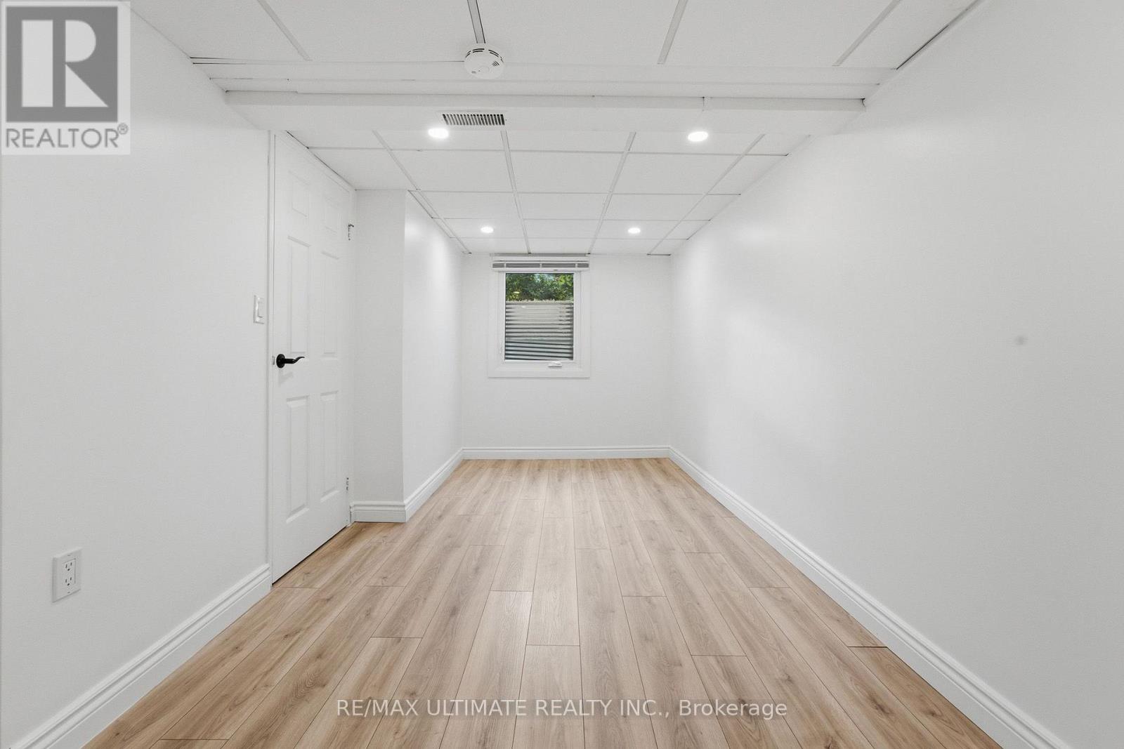 130 THISTLE DOWN BOULEVARD - Image 36