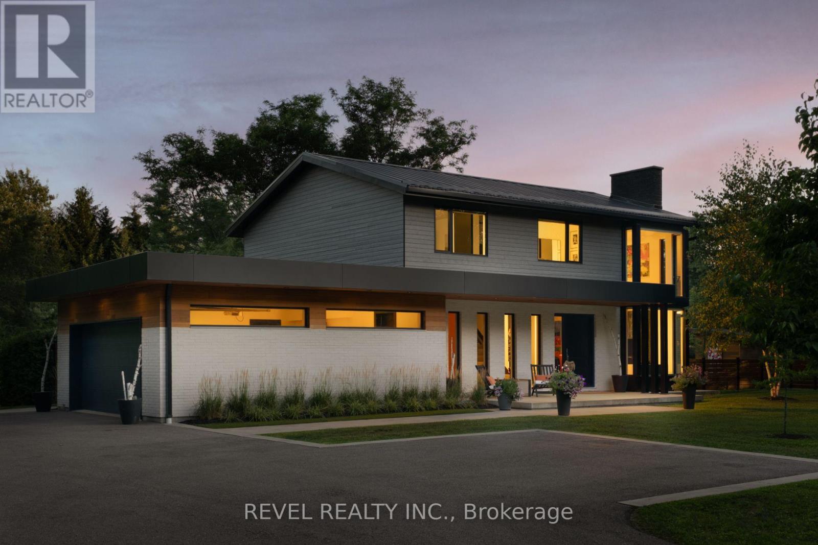 15 CALEDON MOUNTAIN DRIVE - 1
