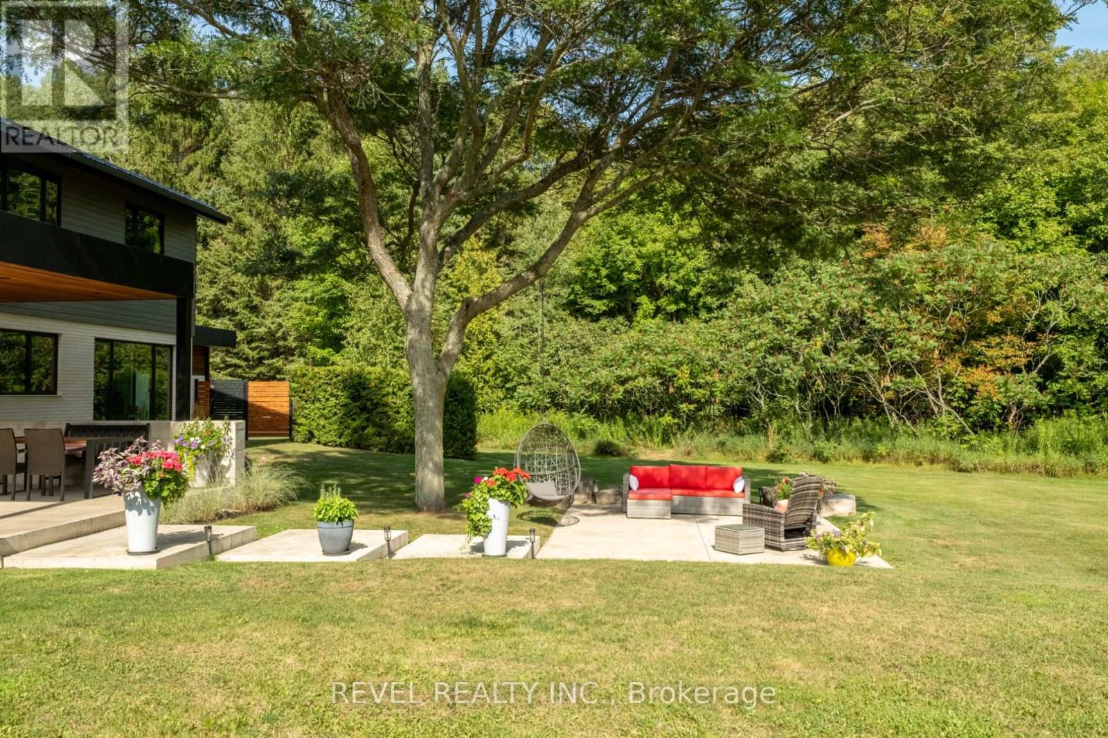 15 CALEDON MOUNTAIN DRIVE - Image 35