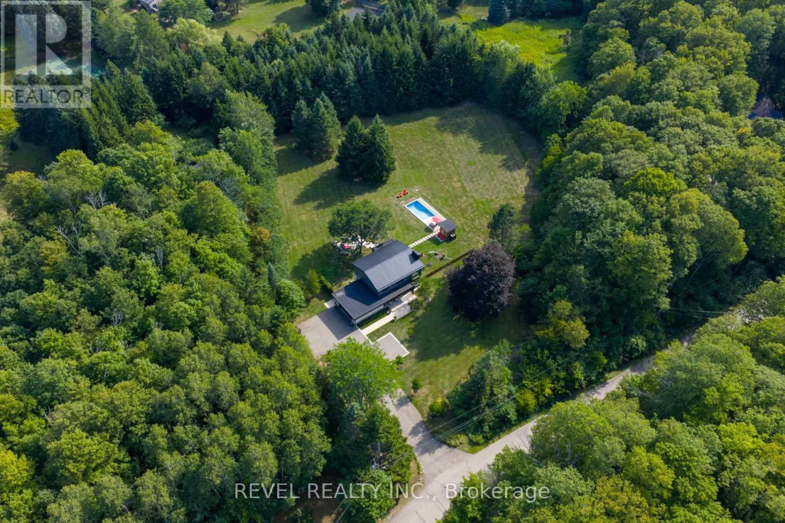15 CALEDON MOUNTAIN DRIVE - Image 48