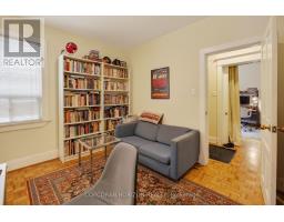 Dining room - 355 Parkside Drive, Toronto, ON M6R2Z4 Photo 10