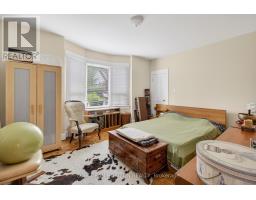 Bedroom - 355 Parkside Drive, Toronto, ON M6R2Z4 Photo 11