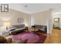 Kitchen - 355 Parkside Drive, Toronto, ON M6R2Z4 Photo 13