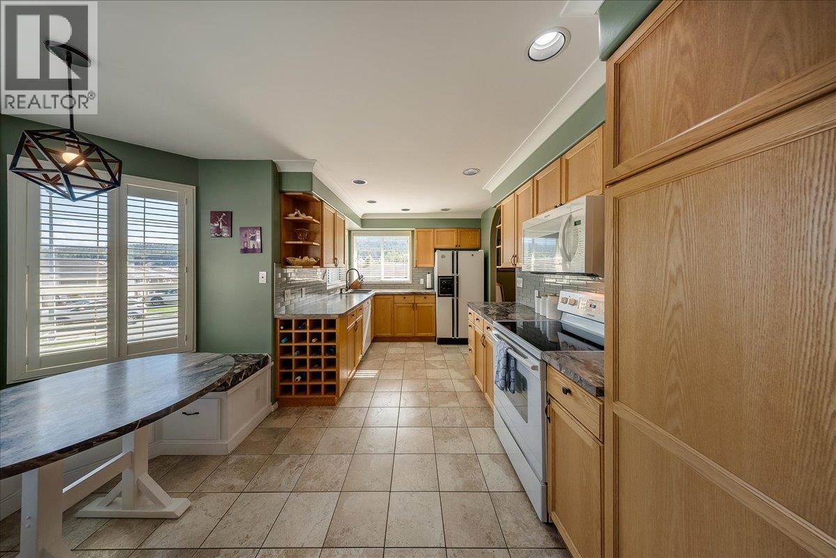 7200 Wright Way, Trail