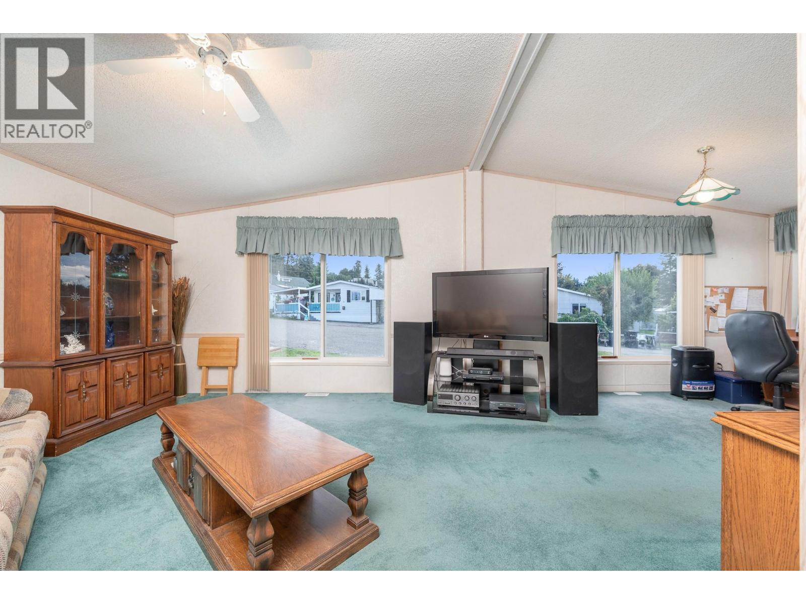 #27 1600 43 Avenue - 12