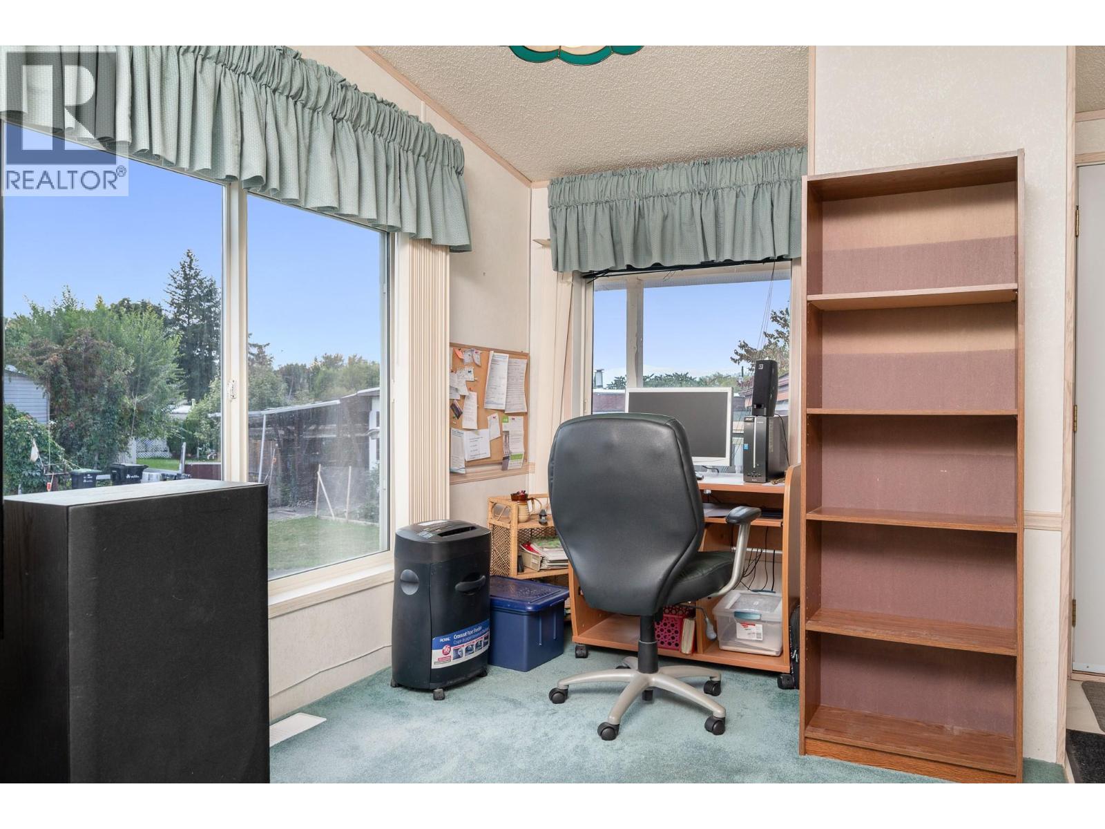 #27 1600 43 Avenue - 13