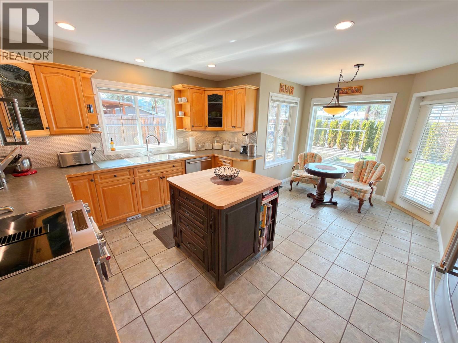 389 BILLITER Avenue - 19