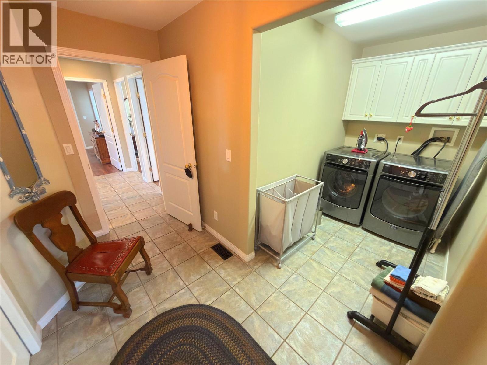 389 BILLITER Avenue - 37