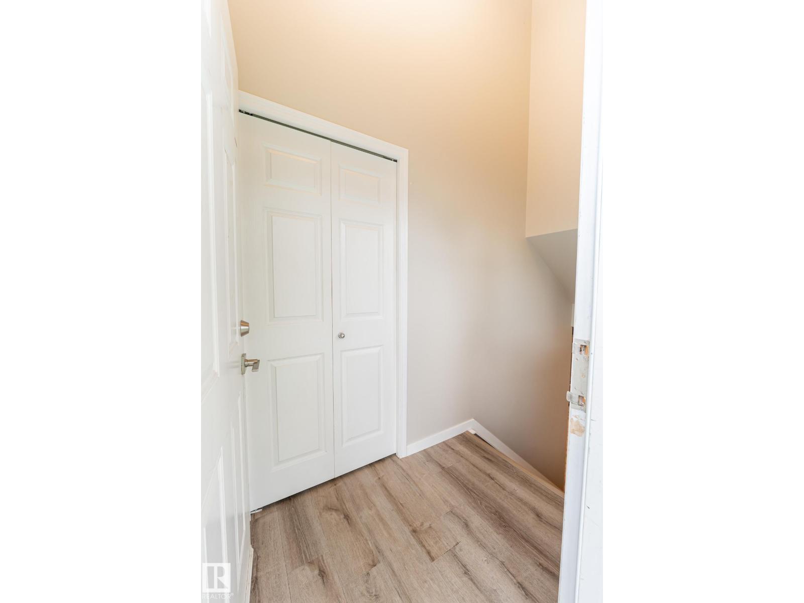 #196 142 Selkirk PL - 36