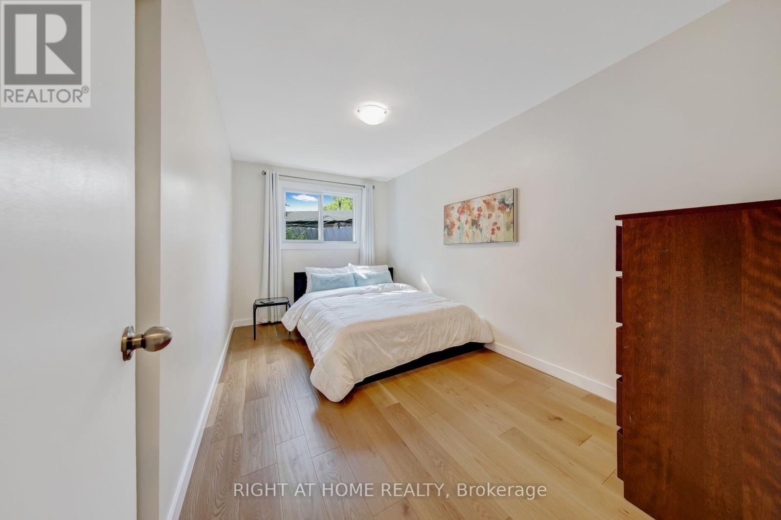 305 DALESIDE PLACE N - Image 20
