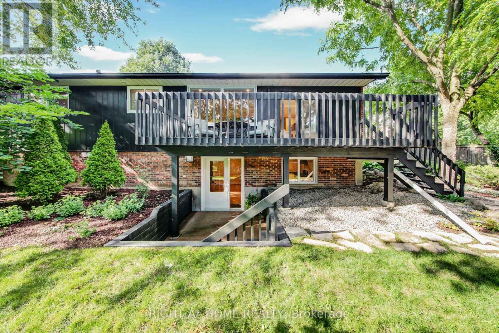 305 DALESIDE PLACE N - Image 30