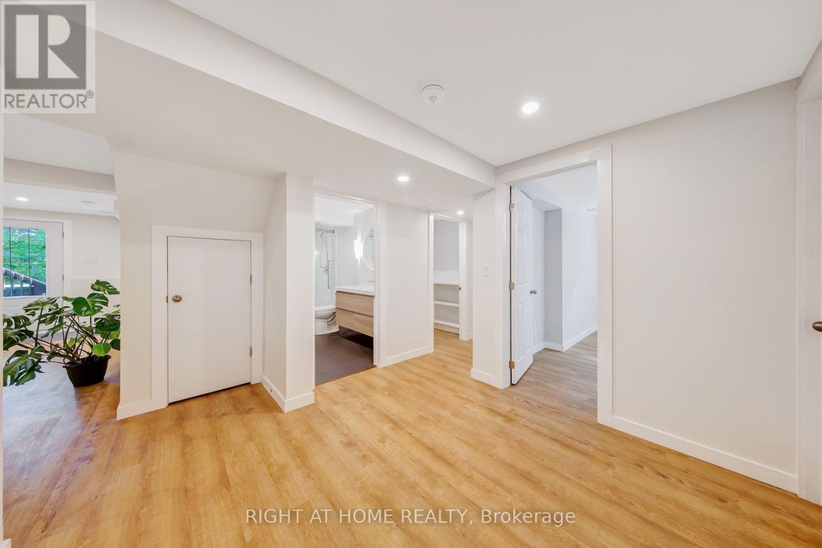305 DALESIDE PLACE N - Image 41
