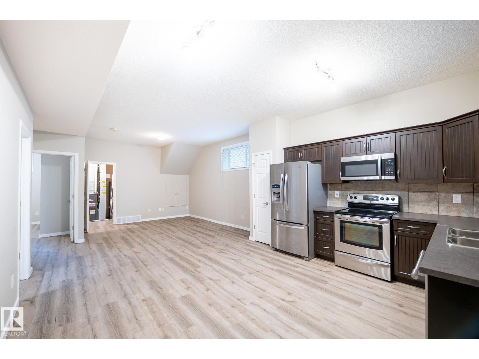 #196 142 Selkirk PL - 15