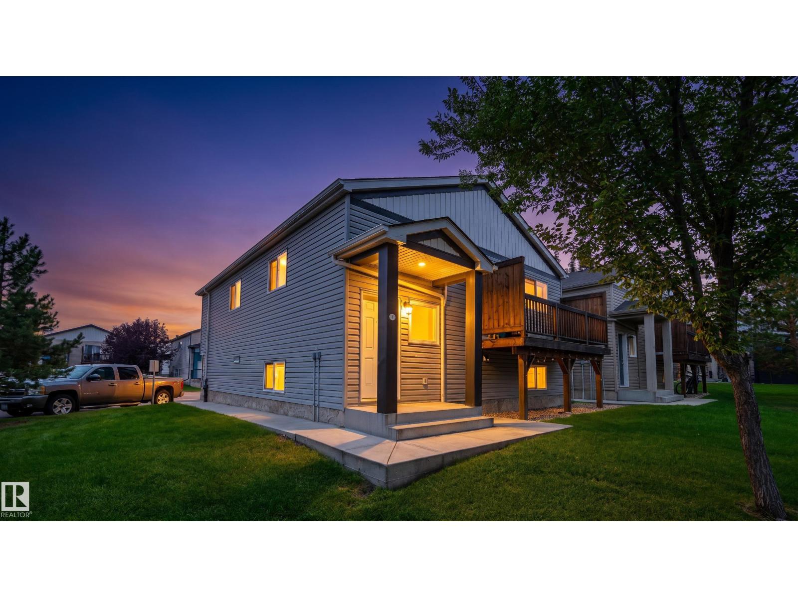 #196 142 Selkirk PL - 1