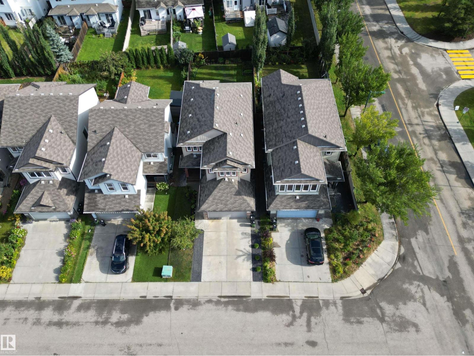 11408 15 AV SW - 4