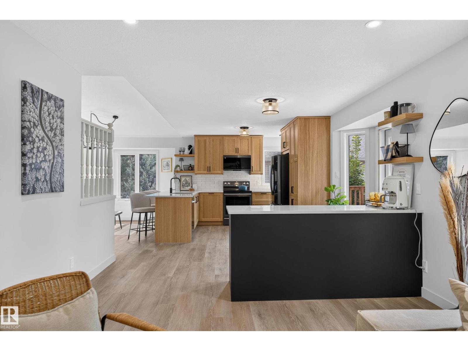 6 WESTPARK RD - Image 26