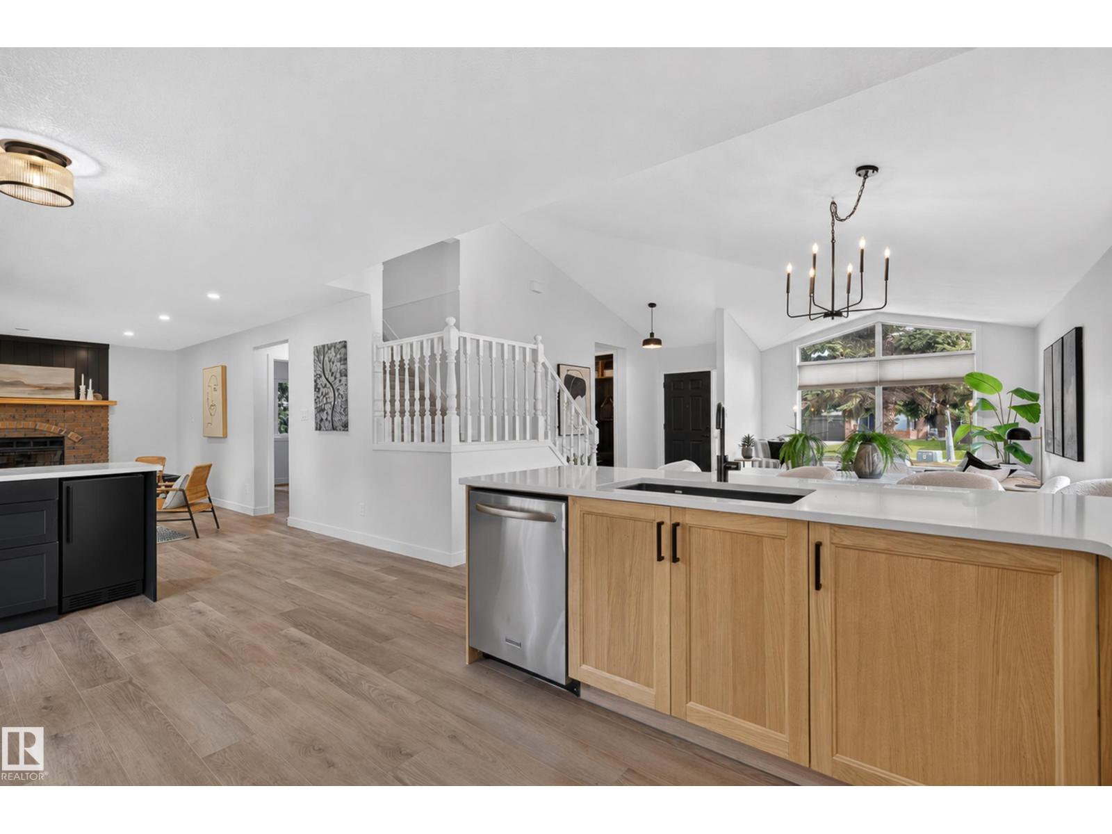 6 WESTPARK RD - Image 21