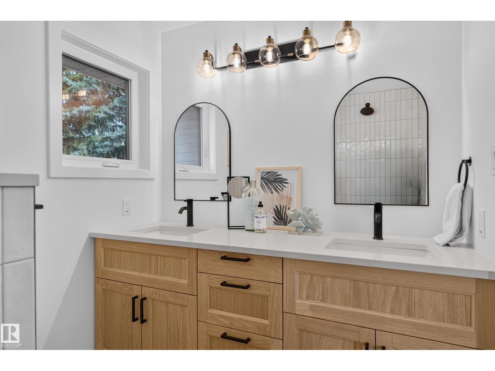 6 WESTPARK RD - Image 42