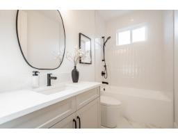 101 13711 16 Avenue, Surrey, BC V4A1P7 Photo 22