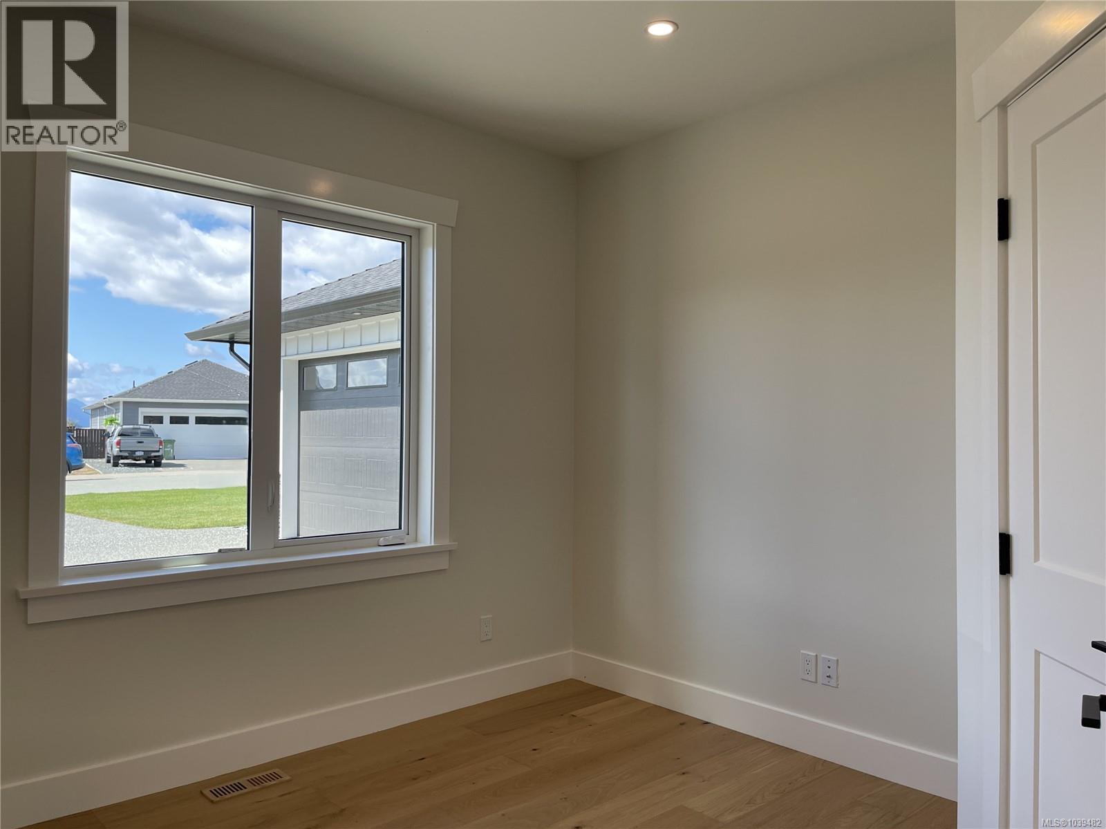 3036 Arbutus Dr - 19
